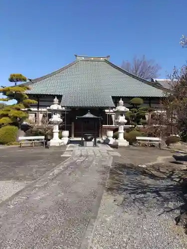 宝蔵寺の本殿・本堂