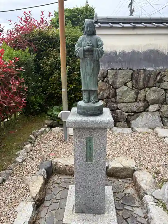生源寺の{uncategorized: "未分類", other: "その他", undefined: "問題あり", building: "その他建物", grave: "お墓", sacred_gate: "鳥居", guardian: "狛犬", statue: "像", buddha: "仏像", history: "歴史", nature: "自然", garden: "庭園", animal: "動物", pagoda: "塔", temizu: "手水舎", mountain_gate: "山門・神門", sanctuary: "本殿・本堂", subordinate: "末社・摂社", art: "芸術", scenery: "景色", jizo: "地蔵", ema: "絵馬", goshuin: "御朱印", omikuji: "おみくじ", items: "授与品その他", amulet: "お守り", goshuincho: "御朱印帳", eats: "食事", festival: "お祭り", votive_dance: "神楽", shichigosan: "七五三参", wedding: "結婚式", experience: "体験その他", initially: "初詣", around: "周辺", anti_infection: "感染症対策"}