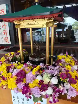 成田山 萬福院の{uncategorized: "未分類", other: "その他", undefined: "問題あり", building: "その他建物", grave: "お墓", sacred_gate: "鳥居", guardian: "狛犬", statue: "像", buddha: "仏像", history: "歴史", nature: "自然", garden: "庭園", animal: "動物", pagoda: "塔", temizu: "手水舎", mountain_gate: "山門・神門", sanctuary: "本殿・本堂", subordinate: "末社・摂社", art: "芸術", scenery: "景色", jizo: "地蔵", ema: "絵馬", goshuin: "御朱印", omikuji: "おみくじ", items: "授与品その他", amulet: "お守り", goshuincho: "御朱印帳", eats: "食事", festival: "お祭り", votive_dance: "神楽", shichigosan: "七五三参", wedding: "結婚式", experience: "体験その他", initially: "初詣", around: "周辺", anti_infection: "感染症対策"}