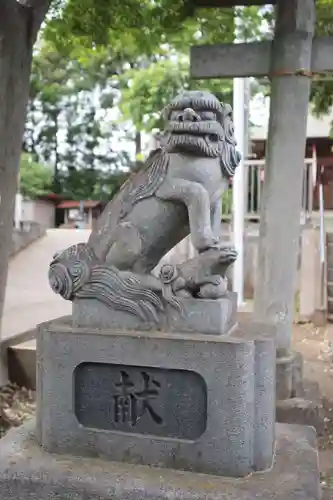 六所神社の狛犬