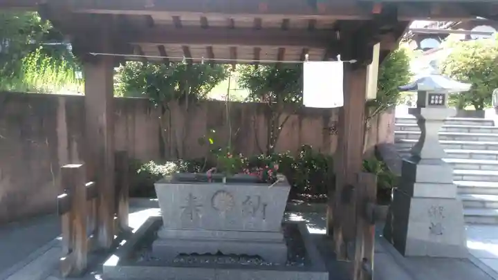 霊泉寺の手水舎