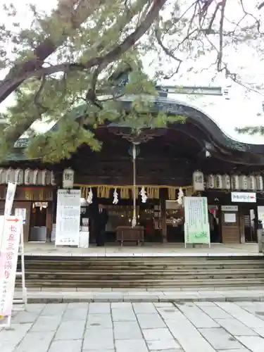 白山神社の本殿