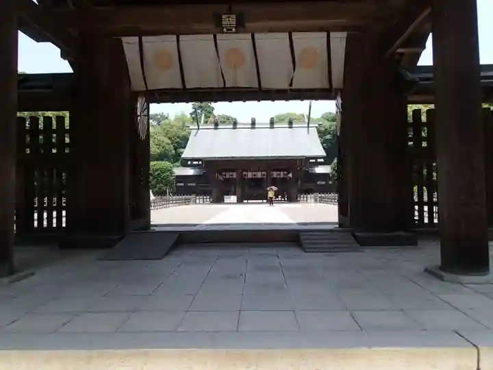 宮崎神宮の山門・神門