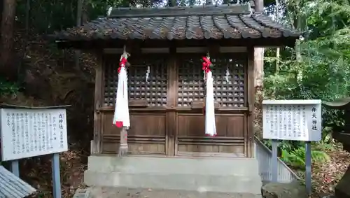 磐手杜神社の末社