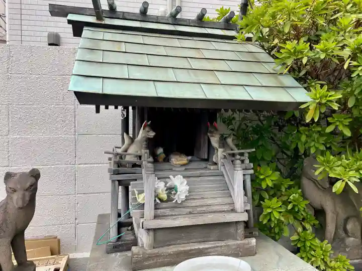 笠間稲荷神社の{uncategorized: "未分類", other: "その他", undefined: "問題あり", building: "その他建物", grave: "お墓", sacred_gate: "鳥居", guardian: "狛犬", statue: "像", buddha: "仏像", history: "歴史", nature: "自然", garden: "庭園", animal: "動物", pagoda: "塔", temizu: "手水舎", mountain_gate: "山門・神門", sanctuary: "本殿・本堂", subordinate: "末社・摂社", art: "芸術", scenery: "景色", jizo: "地蔵", ema: "絵馬", goshuin: "御朱印", omikuji: "おみくじ", items: "授与品その他", amulet: "お守り", goshuincho: "御朱印帳", eats: "食事", festival: "お祭り", votive_dance: "神楽", shichigosan: "七五三参", wedding: "結婚式", experience: "体験その他", initially: "初詣", around: "周辺", anti_infection: "感染症対策"}