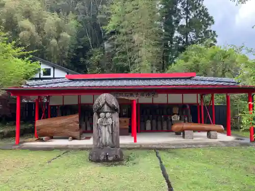 陰陽石神社(宮崎県)