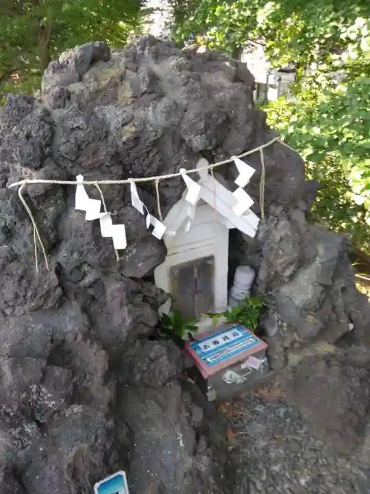 鳩森八幡神社の末社・摂社