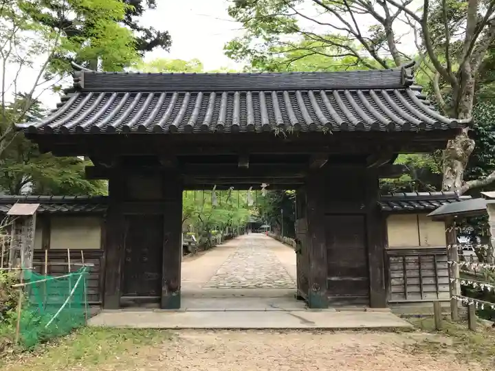 鳥取東照宮(旧樗谿神社)の山門・神門