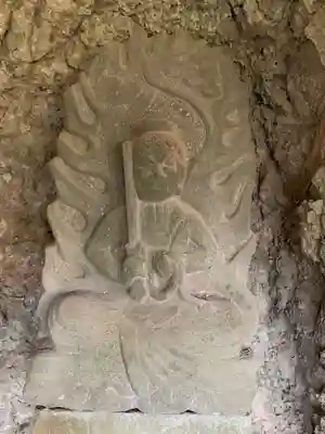 寂光不動尊の像