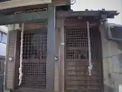 三峯神社・八坂神社の本殿