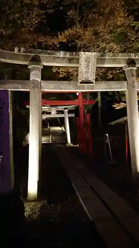 鶴ケ城稲荷神社の鳥居