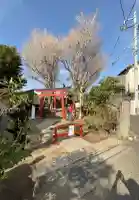 由比若宮(元鶴岡八幡宮)の{uncategorized: "未分類", other: "その他", undefined: "問題あり", building: "その他建物", grave: "お墓", sacred_gate: "鳥居", guardian: "狛犬", statue: "像", buddha: "仏像", history: "歴史", nature: "自然", garden: "庭園", animal: "動物", pagoda: "塔", temizu: "手水舎", mountain_gate: "山門・神門", sanctuary: "本殿・本堂", subordinate: "末社・摂社", art: "芸術", scenery: "景色", jizo: "地蔵", ema: "絵馬", goshuin: "御朱印", omikuji: "おみくじ", items: "授与品その他", amulet: "お守り", goshuincho: "御朱印帳", eats: "食事", festival: "お祭り", votive_dance: "神楽", shichigosan: "七五三参", wedding: "結婚式", experience: "体験その他", initially: "初詣", around: "周辺", anti_infection: "感染症対策"}