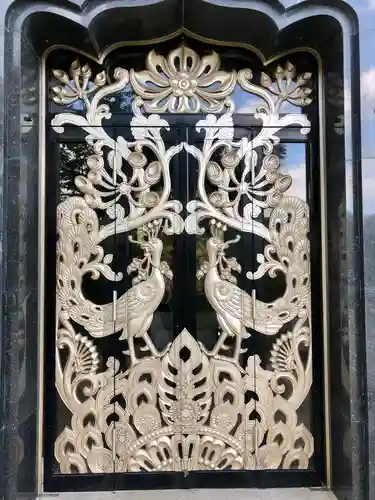 鳥居観音の芸術