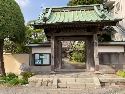 教恩寺の山門