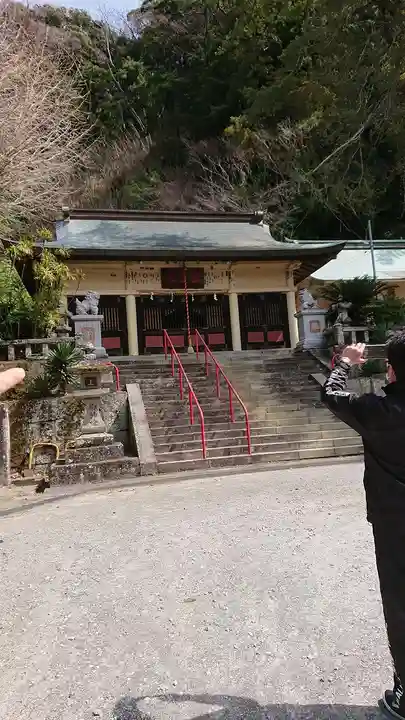 土肥神社の本殿・本堂