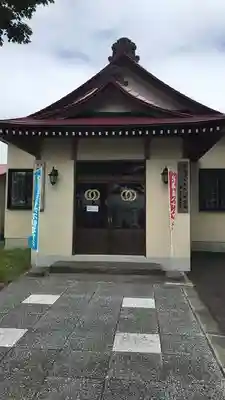 教信寺の本殿・本堂