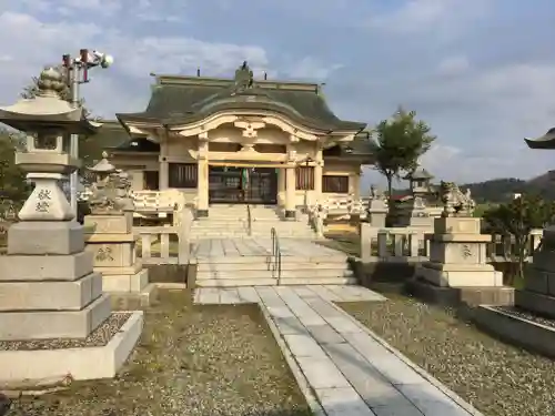 八幡神社の本殿