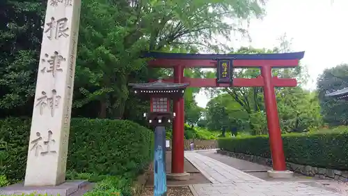 根津神社の鳥居