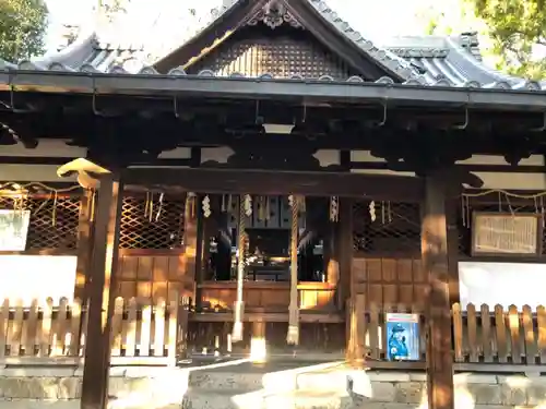 鴨高田神社の本殿