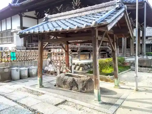 覚円寺の手水舎