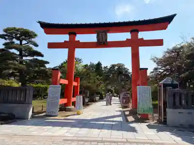 白山神社の{uncategorized: "未分類", other: "その他", undefined: "問題あり", building: "その他建物", grave: "お墓", sacred_gate: "鳥居", guardian: "狛犬", statue: "像", buddha: "仏像", history: "歴史", nature: "自然", garden: "庭園", animal: "動物", pagoda: "塔", temizu: "手水舎", mountain_gate: "山門・神門", sanctuary: "本殿・本堂", subordinate: "末社・摂社", art: "芸術", scenery: "景色", jizo: "地蔵", ema: "絵馬", goshuin: "御朱印", omikuji: "おみくじ", items: "授与品その他", amulet: "お守り", goshuincho: "御朱印帳", eats: "食事", festival: "お祭り", votive_dance: "神楽", shichigosan: "七五三参", wedding: "結婚式", experience: "体験その他", initially: "初詣", around: "周辺", anti_infection: "感染症対策"}