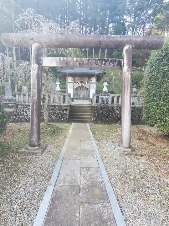 御嶽山神社の鳥居