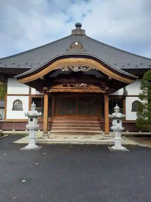 勝大寺の本殿