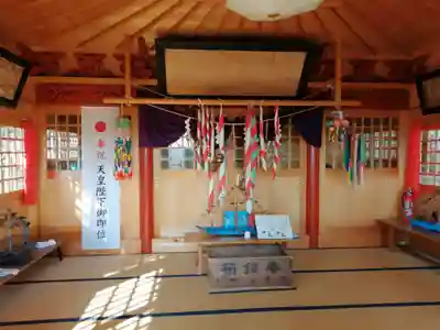 高岩神社の本殿・本堂