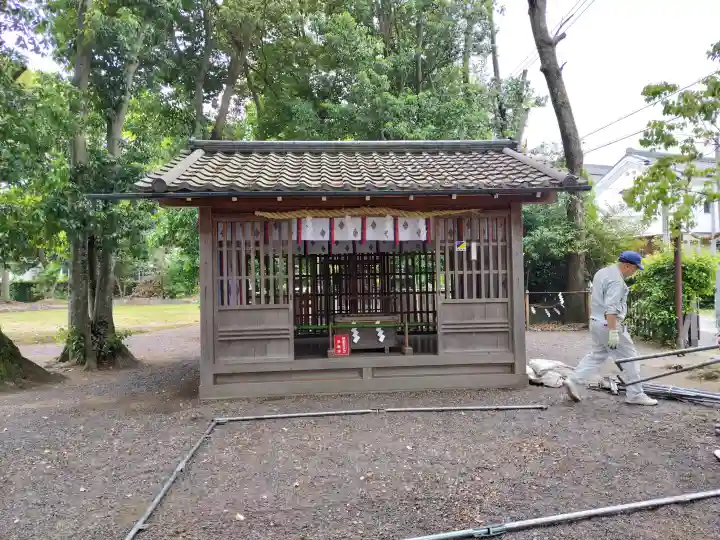 綱越神社(大神神社摂社)の{uncategorized: "未分類", other: "その他", undefined: "問題あり", building: "その他建物", grave: "お墓", sacred_gate: "鳥居", guardian: "狛犬", statue: "像", buddha: "仏像", history: "歴史", nature: "自然", garden: "庭園", animal: "動物", pagoda: "塔", temizu: "手水舎", mountain_gate: "山門・神門", sanctuary: "本殿・本堂", subordinate: "末社・摂社", art: "芸術", scenery: "景色", jizo: "地蔵", ema: "絵馬", goshuin: "御朱印", omikuji: "おみくじ", items: "授与品その他", amulet: "お守り", goshuincho: "御朱印帳", eats: "食事", festival: "お祭り", votive_dance: "神楽", shichigosan: "七五三参", wedding: "結婚式", experience: "体験その他", initially: "初詣", around: "周辺", anti_infection: "感染症対策"}
