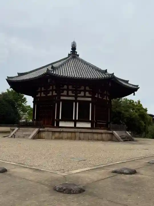 興福寺の{uncategorized: "未分類", other: "その他", undefined: "問題あり", building: "その他建物", grave: "お墓", sacred_gate: "鳥居", guardian: "狛犬", statue: "像", buddha: "仏像", history: "歴史", nature: "自然", garden: "庭園", animal: "動物", pagoda: "塔", temizu: "手水舎", mountain_gate: "山門・神門", sanctuary: "本殿・本堂", subordinate: "末社・摂社", art: "芸術", scenery: "景色", jizo: "地蔵", ema: "絵馬", goshuin: "御朱印", omikuji: "おみくじ", items: "授与品その他", amulet: "お守り", goshuincho: "御朱印帳", eats: "食事", festival: "お祭り", votive_dance: "神楽", shichigosan: "七五三参", wedding: "結婚式", experience: "体験その他", initially: "初詣", around: "周辺", anti_infection: "感染症対策"}