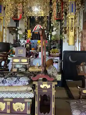 秋月寺の本殿・本堂