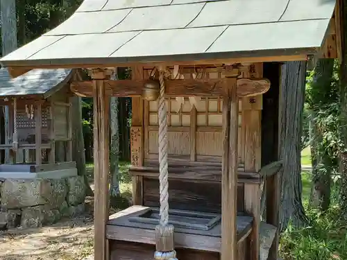 阿陀岡神社の末社