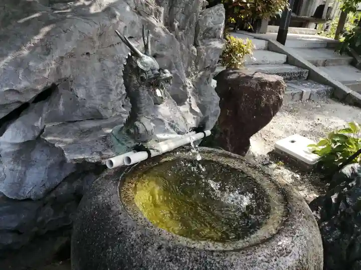 聚福院の手水舎