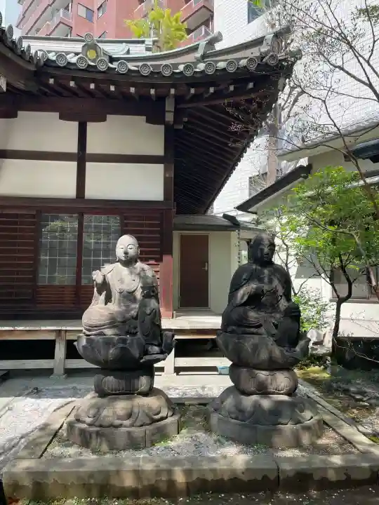 東福寺の{uncategorized: "未分類", other: "その他", undefined: "問題あり", building: "その他建物", grave: "お墓", sacred_gate: "鳥居", guardian: "狛犬", statue: "像", buddha: "仏像", history: "歴史", nature: "自然", garden: "庭園", animal: "動物", pagoda: "塔", temizu: "手水舎", mountain_gate: "山門・神門", sanctuary: "本殿・本堂", subordinate: "末社・摂社", art: "芸術", scenery: "景色", jizo: "地蔵", ema: "絵馬", goshuin: "御朱印", omikuji: "おみくじ", items: "授与品その他", amulet: "お守り", goshuincho: "御朱印帳", eats: "食事", festival: "お祭り", votive_dance: "神楽", shichigosan: "七五三参", wedding: "結婚式", experience: "体験その他", initially: "初詣", around: "周辺", anti_infection: "感染症対策"}