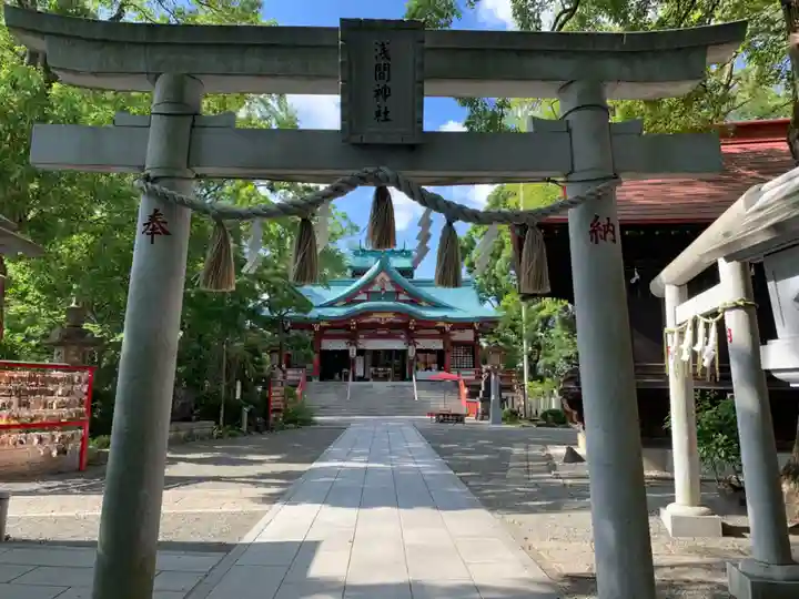多摩川浅間神社の鳥居