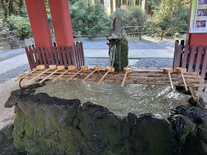 霧島神宮の{uncategorized: "未分類", other: "その他", undefined: "問題あり", building: "その他建物", grave: "お墓", sacred_gate: "鳥居", guardian: "狛犬", statue: "像", buddha: "仏像", history: "歴史", nature: "自然", garden: "庭園", animal: "動物", pagoda: "塔", temizu: "手水舎", mountain_gate: "山門・神門", sanctuary: "本殿・本堂", subordinate: "末社・摂社", art: "芸術", scenery: "景色", jizo: "地蔵", ema: "絵馬", goshuin: "御朱印", omikuji: "おみくじ", items: "授与品その他", amulet: "お守り", goshuincho: "御朱印帳", eats: "食事", festival: "お祭り", votive_dance: "神楽", shichigosan: "七五三参", wedding: "結婚式", experience: "体験その他", initially: "初詣", around: "周辺", anti_infection: "感染症対策"}