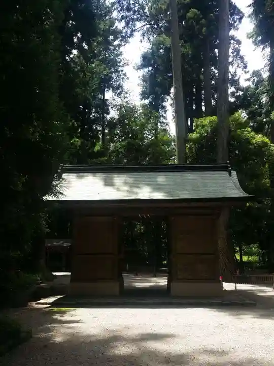伊和神社の山門・神門