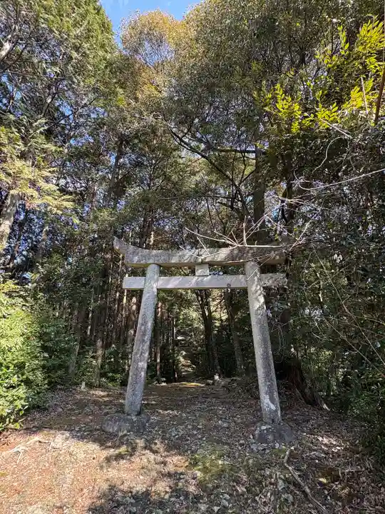 鮎原剱神社奥社の鳥居