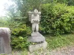 安楽寺の像