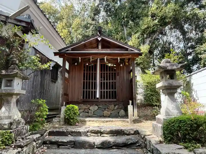 隅田八幡神社の{uncategorized: "未分類", other: "その他", undefined: "問題あり", building: "その他建物", grave: "お墓", sacred_gate: "鳥居", guardian: "狛犬", statue: "像", buddha: "仏像", history: "歴史", nature: "自然", garden: "庭園", animal: "動物", pagoda: "塔", temizu: "手水舎", mountain_gate: "山門・神門", sanctuary: "本殿・本堂", subordinate: "末社・摂社", art: "芸術", scenery: "景色", jizo: "地蔵", ema: "絵馬", goshuin: "御朱印", omikuji: "おみくじ", items: "授与品その他", amulet: "お守り", goshuincho: "御朱印帳", eats: "食事", festival: "お祭り", votive_dance: "神楽", shichigosan: "七五三参", wedding: "結婚式", experience: "体験その他", initially: "初詣", around: "周辺", anti_infection: "感染症対策"}