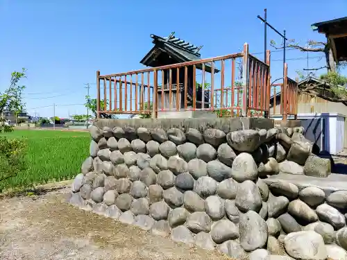 神明社（稲狐）の本殿・本堂