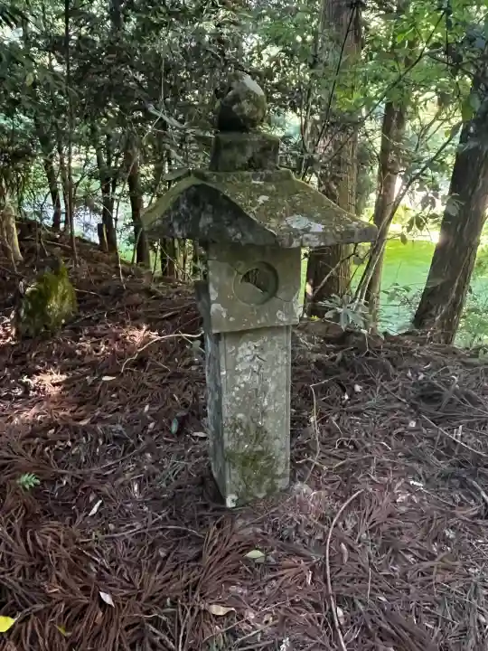 不動堂の{uncategorized: "未分類", other: "その他", undefined: "問題あり", building: "その他建物", grave: "お墓", sacred_gate: "鳥居", guardian: "狛犬", statue: "像", buddha: "仏像", history: "歴史", nature: "自然", garden: "庭園", animal: "動物", pagoda: "塔", temizu: "手水舎", mountain_gate: "山門・神門", sanctuary: "本殿・本堂", subordinate: "末社・摂社", art: "芸術", scenery: "景色", jizo: "地蔵", ema: "絵馬", goshuin: "御朱印", omikuji: "おみくじ", items: "授与品その他", amulet: "お守り", goshuincho: "御朱印帳", eats: "食事", festival: "お祭り", votive_dance: "神楽", shichigosan: "七五三参", wedding: "結婚式", experience: "体験その他", initially: "初詣", around: "周辺", anti_infection: "感染症対策"}