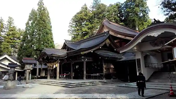 白山比咩神社の本殿・本堂