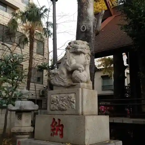 高円寺氷川神社の狛犬