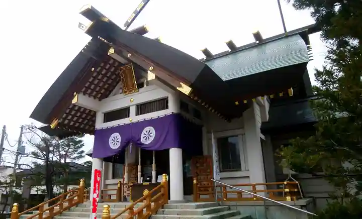 烈々布神社の本殿・本堂