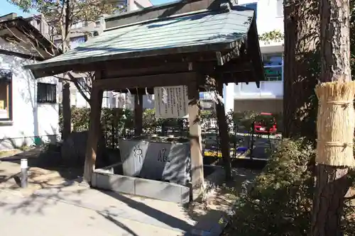 桜神宮の手水舎