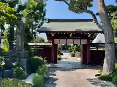 大坊本行寺の山門