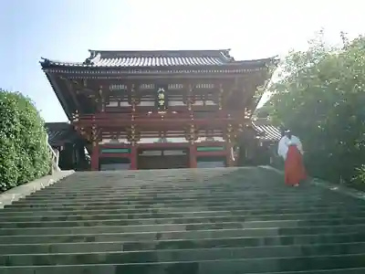鶴岡八幡宮の山門・神門