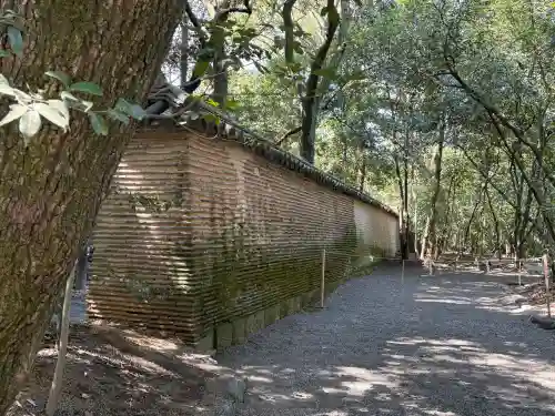 熱田神宮の{uncategorized: "未分類", other: "その他", undefined: "問題あり", building: "その他建物", grave: "お墓", sacred_gate: "鳥居", guardian: "狛犬", statue: "像", buddha: "仏像", history: "歴史", nature: "自然", garden: "庭園", animal: "動物", pagoda: "塔", temizu: "手水舎", mountain_gate: "山門・神門", sanctuary: "本殿・本堂", subordinate: "末社・摂社", art: "芸術", scenery: "景色", jizo: "地蔵", ema: "絵馬", goshuin: "御朱印", omikuji: "おみくじ", items: "授与品その他", amulet: "お守り", goshuincho: "御朱印帳", eats: "食事", festival: "お祭り", votive_dance: "神楽", shichigosan: "七五三参", wedding: "結婚式", experience: "体験その他", initially: "初詣", around: "周辺", anti_infection: "感染症対策"}