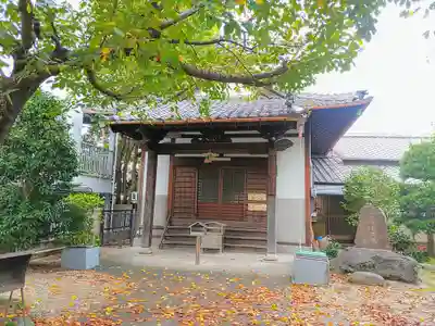 観音堂の本殿・本堂